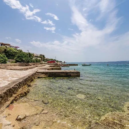 One-bedroom In * Mandre